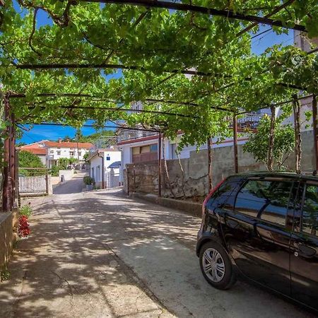 Apartment In Vrbnik/Island Krk 35825 外观 照片