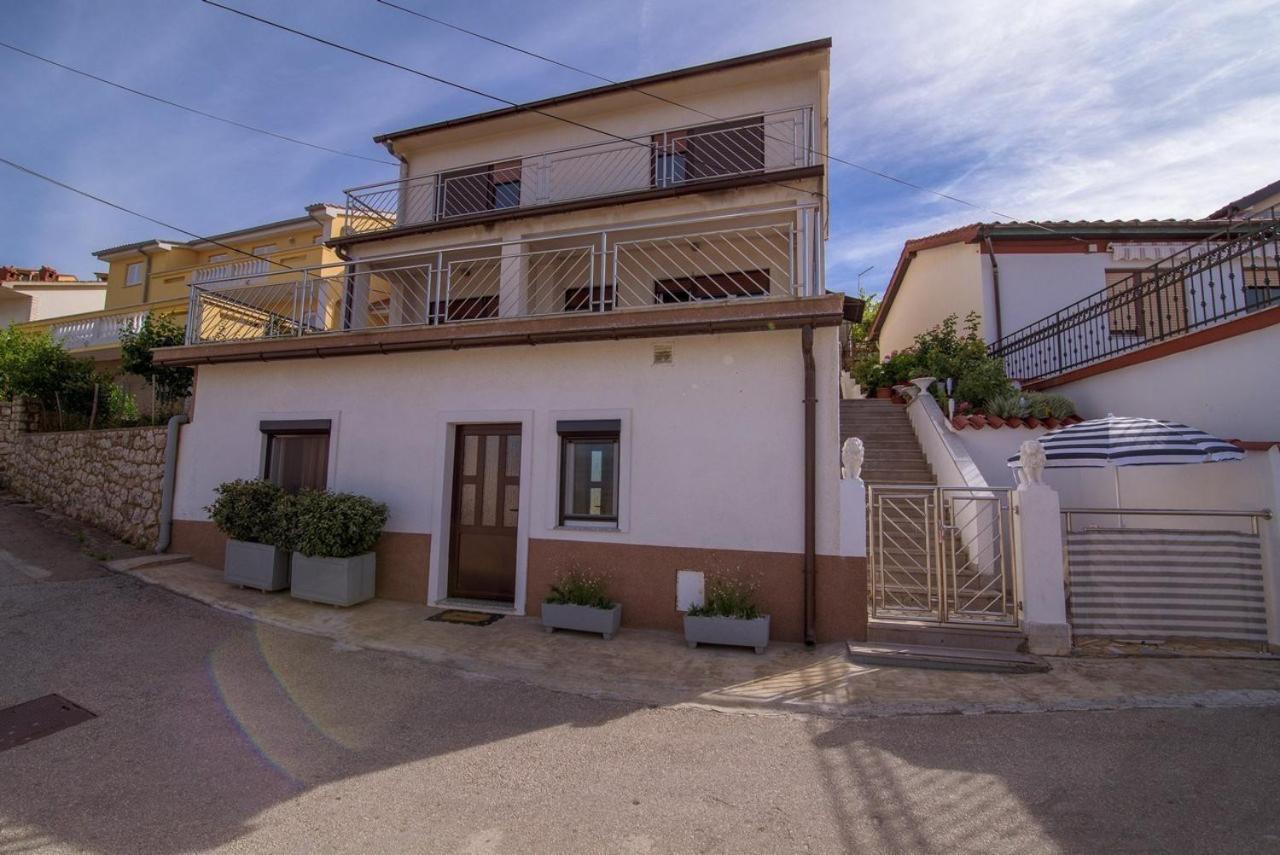 Apartment In Vrbnik/Island Krk 35825 外观 照片